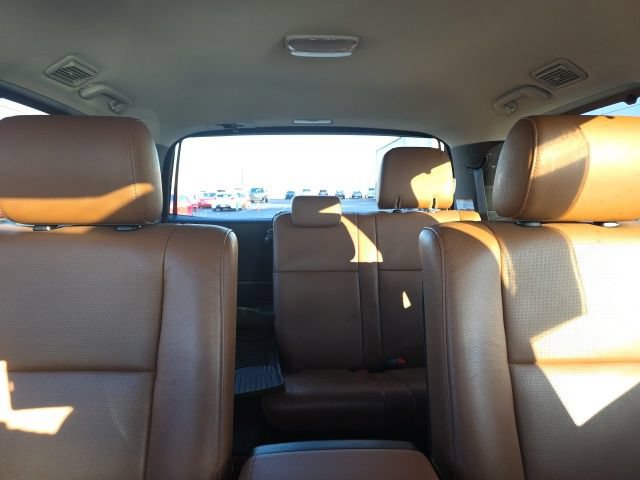 Used 2020 Toyota Sequoia Platinum AWD/4WD image 40