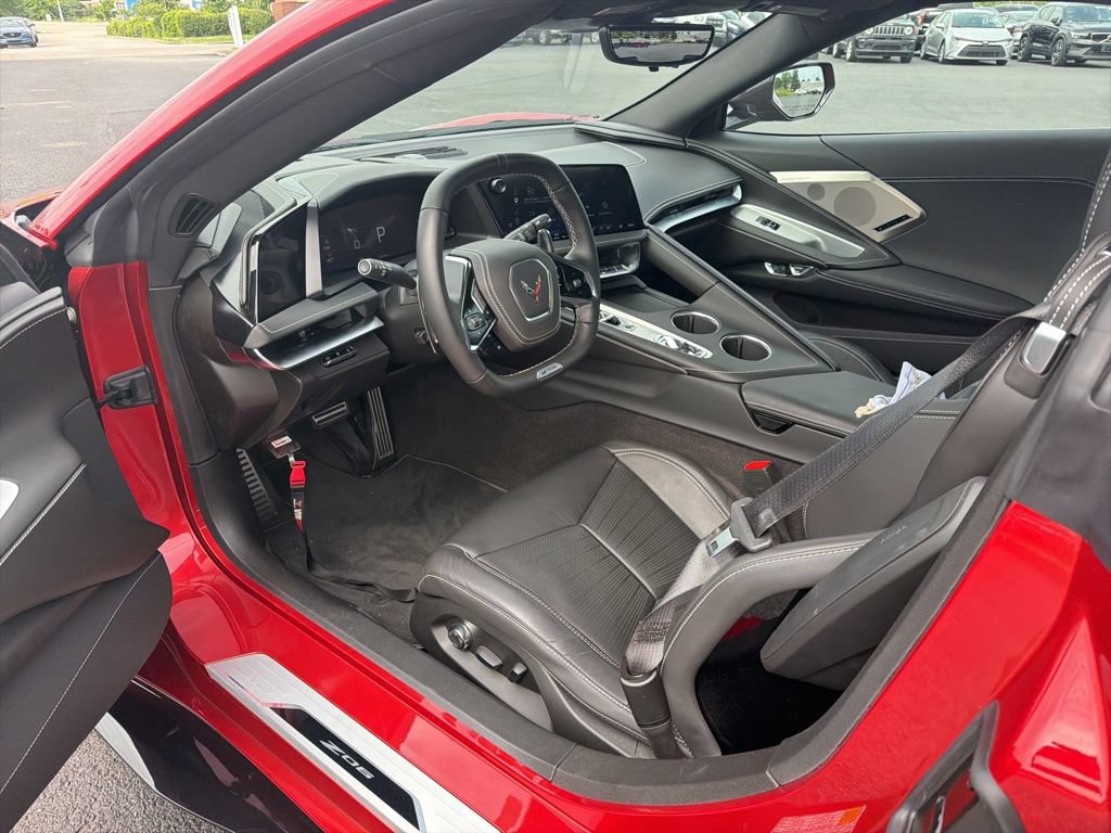 Used 2026 Chevrolet Corvette Z06 RWD image 5