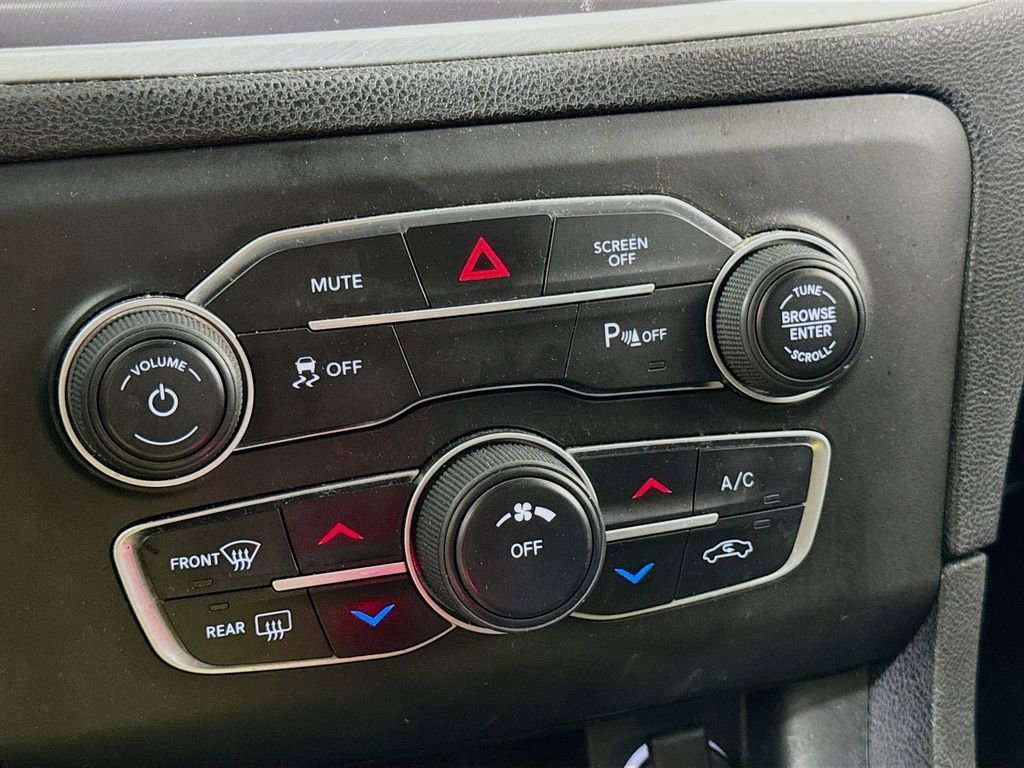 Used 2022 Dodge Charger SXT image 14