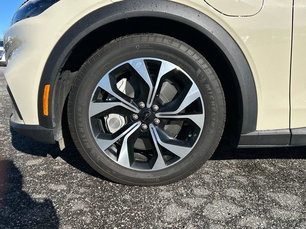 Used 2025 Ford Mustang Mach-E Select w/ Comfort Package Lite image 27