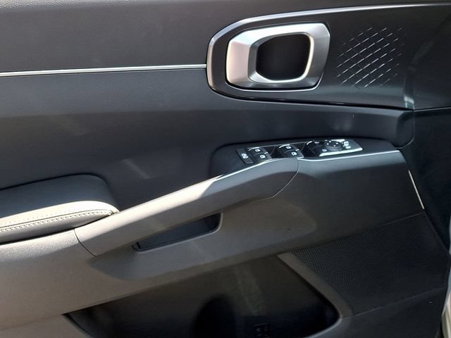 New 2026 Kia Sorento S FWD image 8