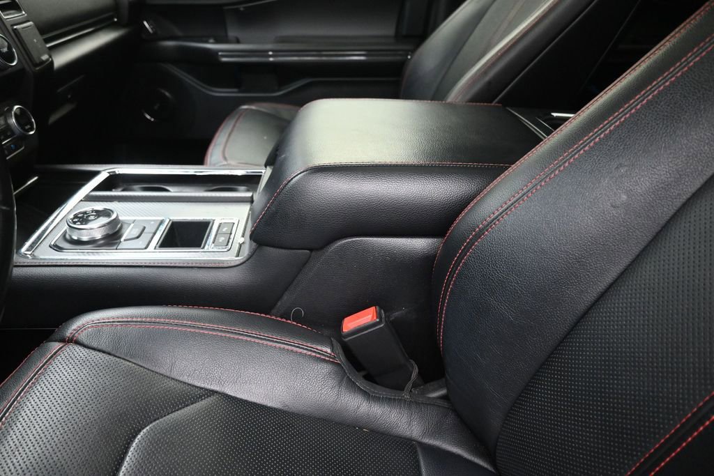 Used 2019 Ford Expedition Limited w/ Equipment Group 303A RWD image 21