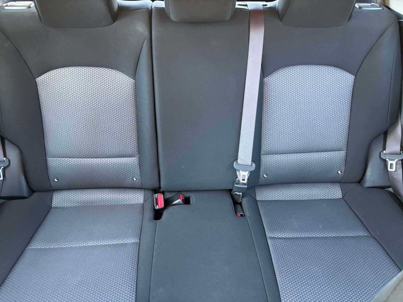 Used 2025 Kia Soul LX w/ LX Technology Package FWD image 36