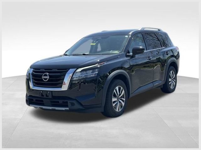 Used 2023 Nissan Pathfinder SL