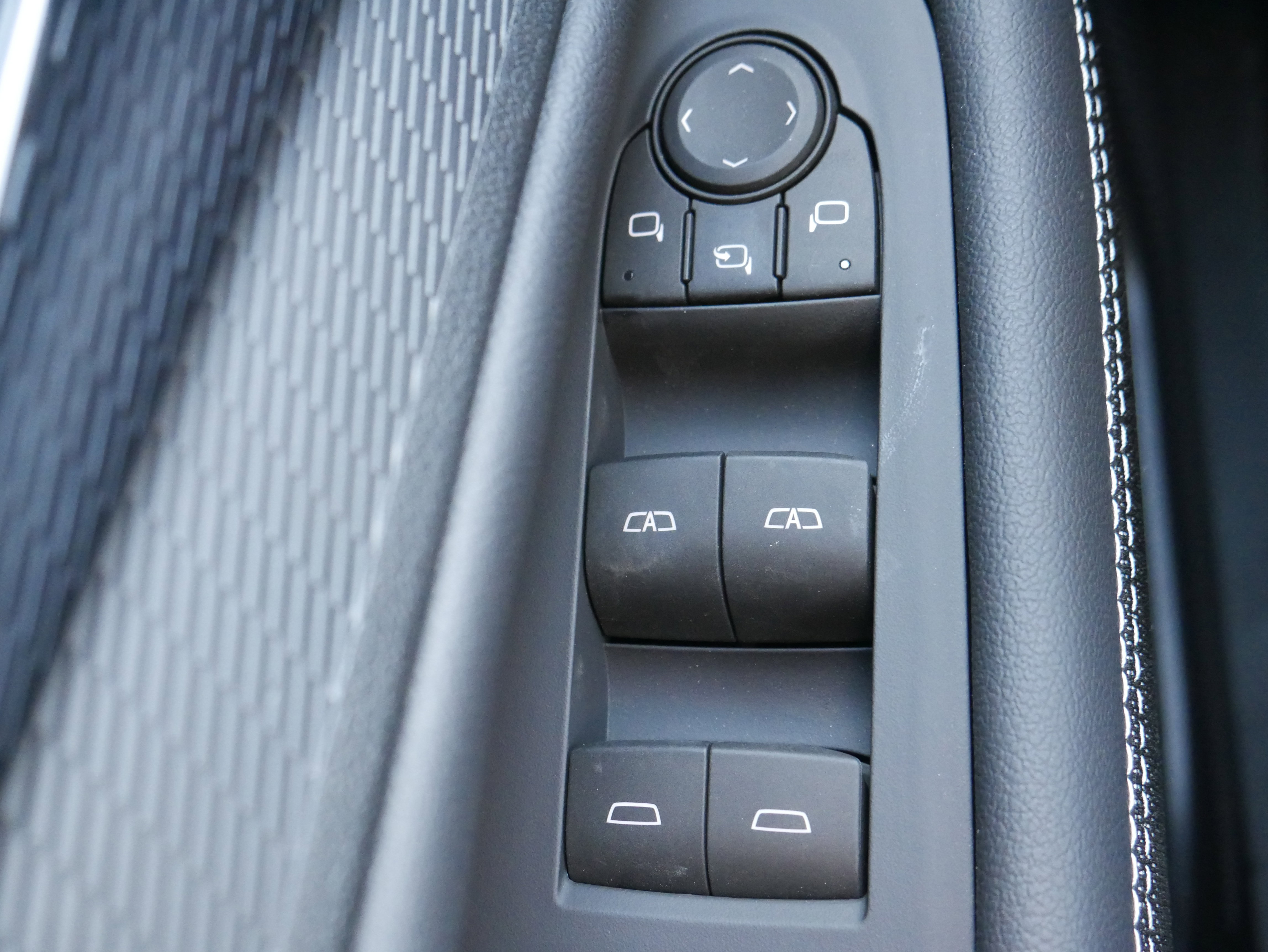 New 2025 Chevrolet Blazer EV AWD Police w/ Remote Keyless Entry Package image 26