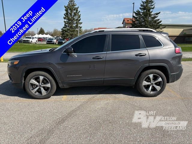 Used 2019 Jeep Cherokee Limited w/ Trailer Tow Group AWD/4WD image 3
