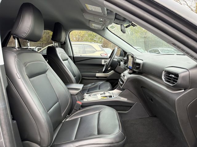 Used 2021 Ford Explorer XLT w/ Equipment Group 202A image 22