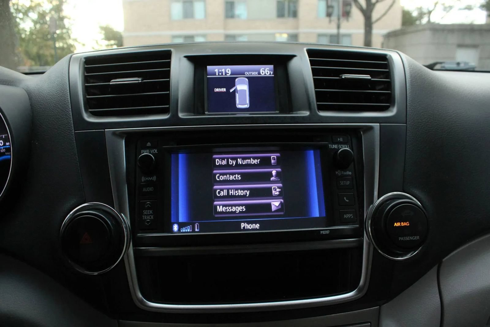 Used 2013 Toyota Highlander 4WD Hybrid image 31