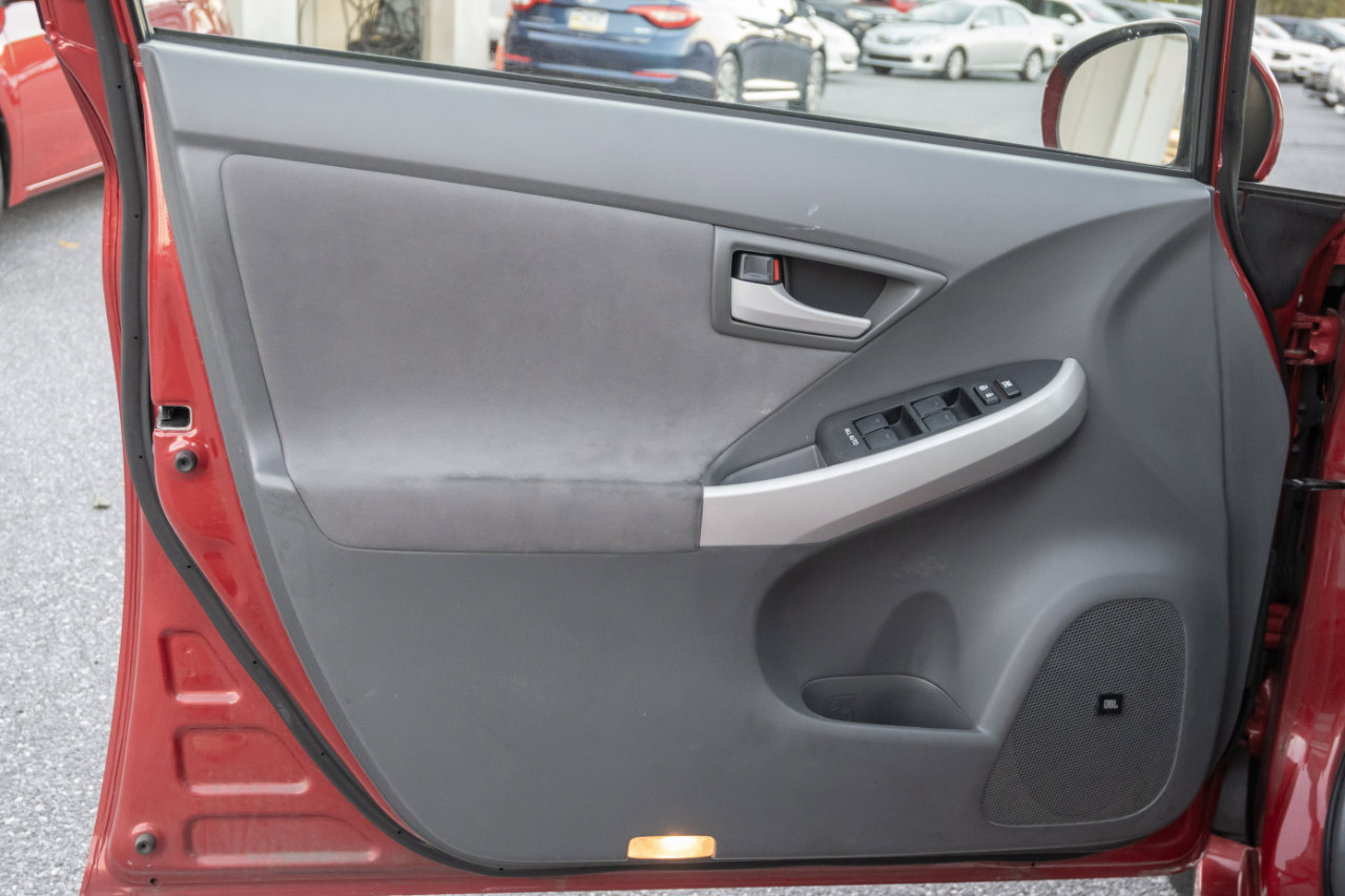 Used 2011 Toyota Prius Three image 12