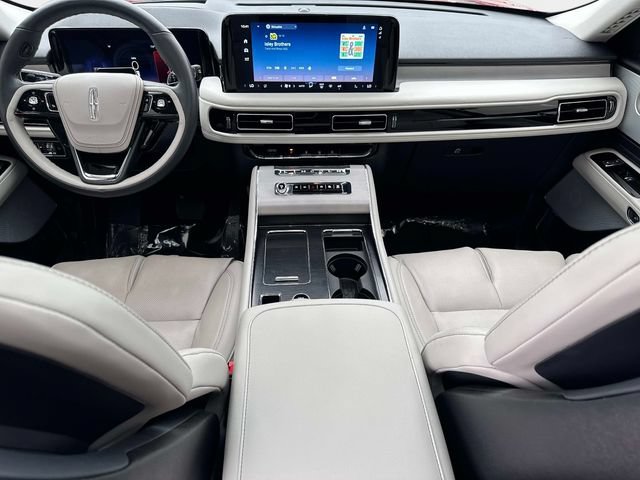 Used 2025 Lincoln Aviator Reserve w/ Equipment Group 201A AWD/4WD image 17