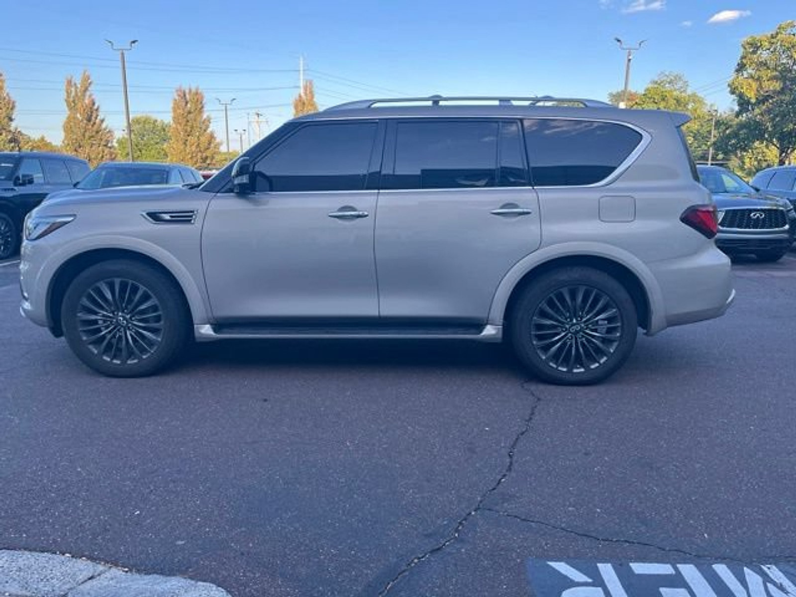 Certified 2024 INFINITI QX80 Premium Select w/ Cargo Package AWD/4WD image 6