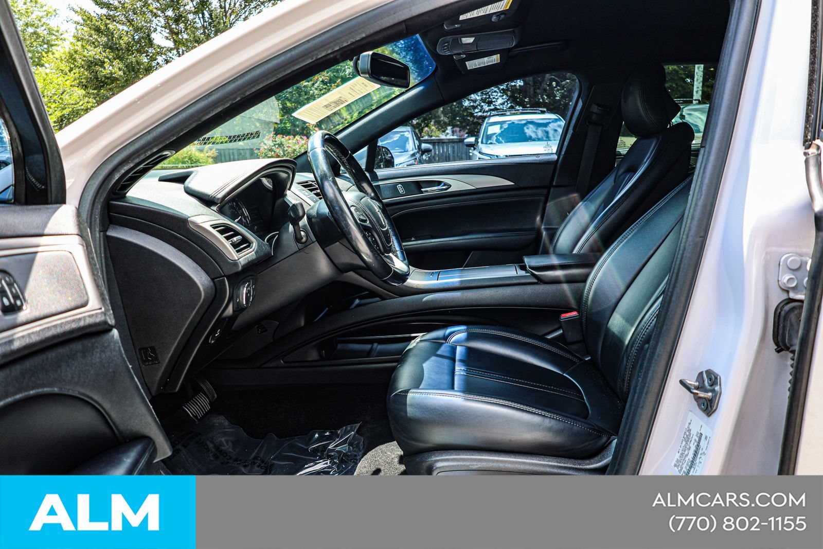 Used 2017 Lincoln MKZ Premiere FWD image 18