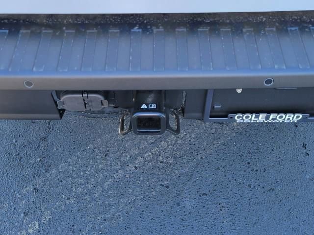 New 2025 Ford Maverick XL w/ Equipment Group 101A image 12