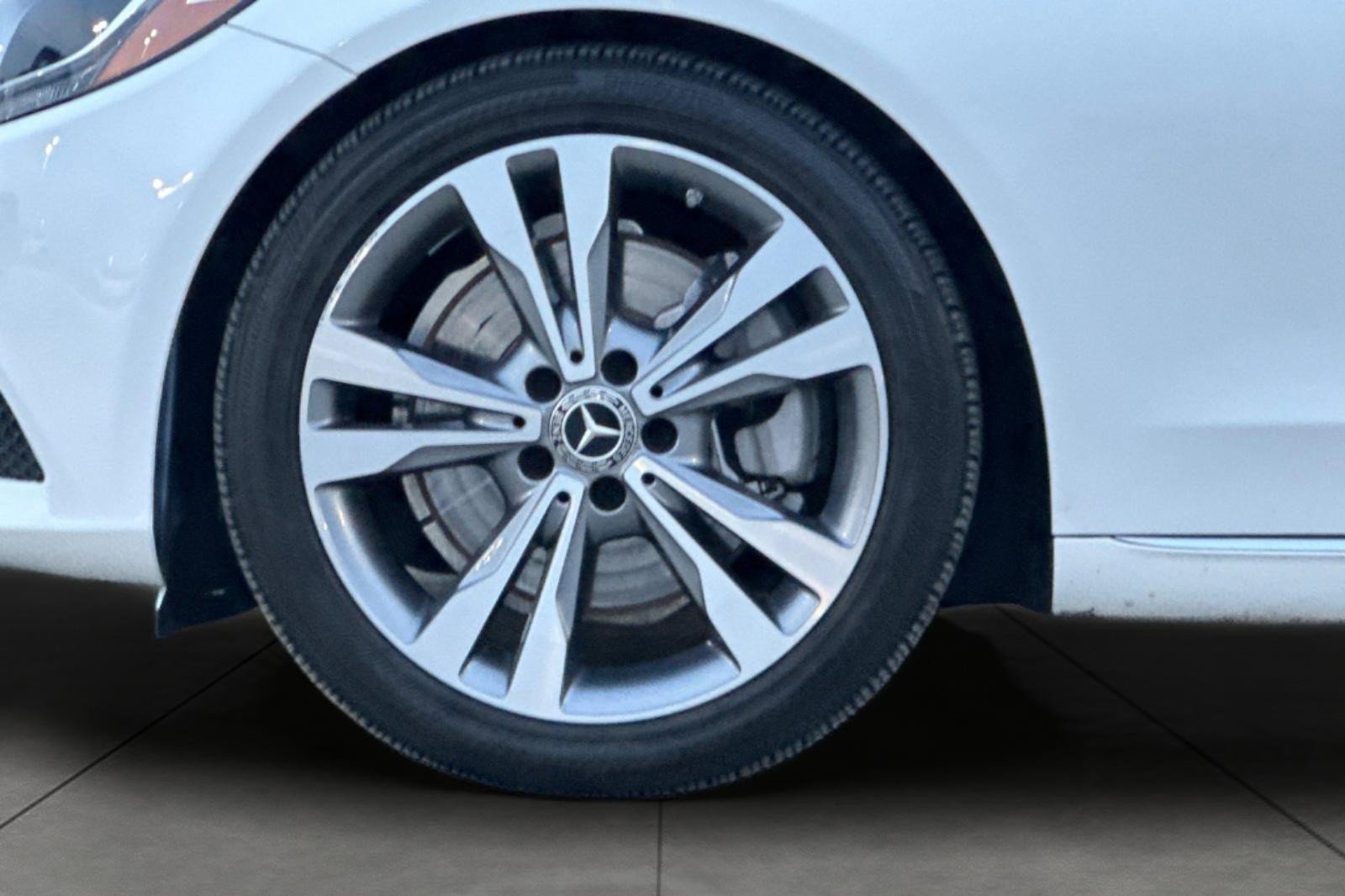 Used 2018 Mercedes-Benz C 300 Sedan w/ Premium Package image 24