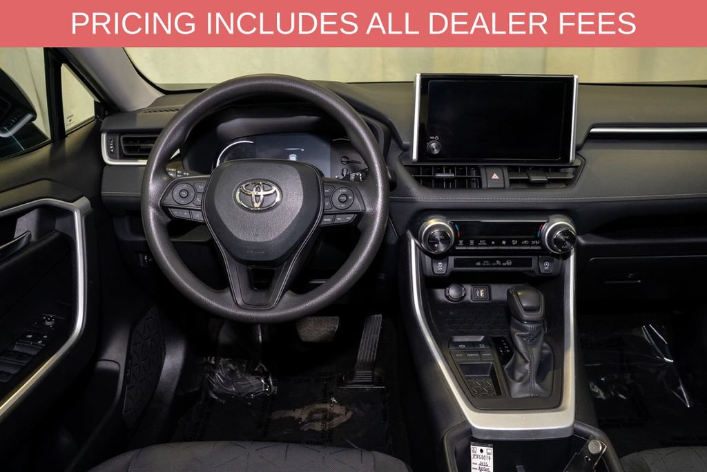 Used 2024 Toyota RAV4 XLE FWD image 6