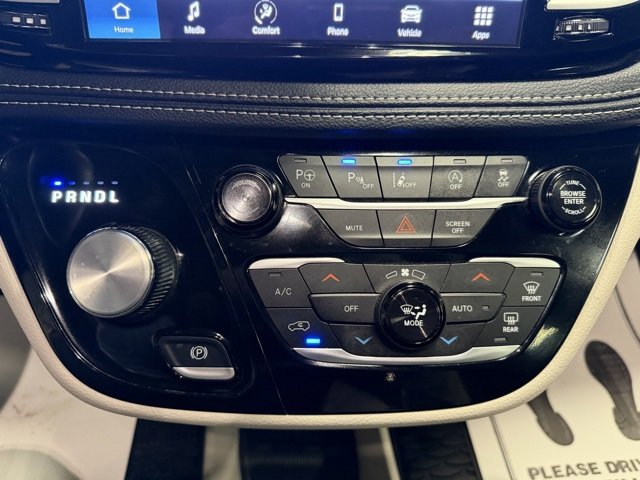 Used 2024 Chrysler Pacifica Touring-L w/ Road Tripper Package image 46