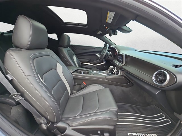 Used 2022 Chevrolet Camaro LT w/ RS Package image 15