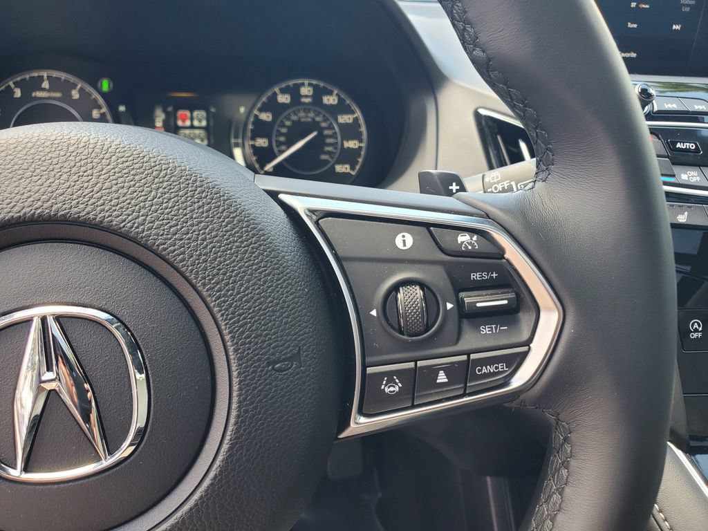 Used 2025 Acura RDX SH-AWD image 26