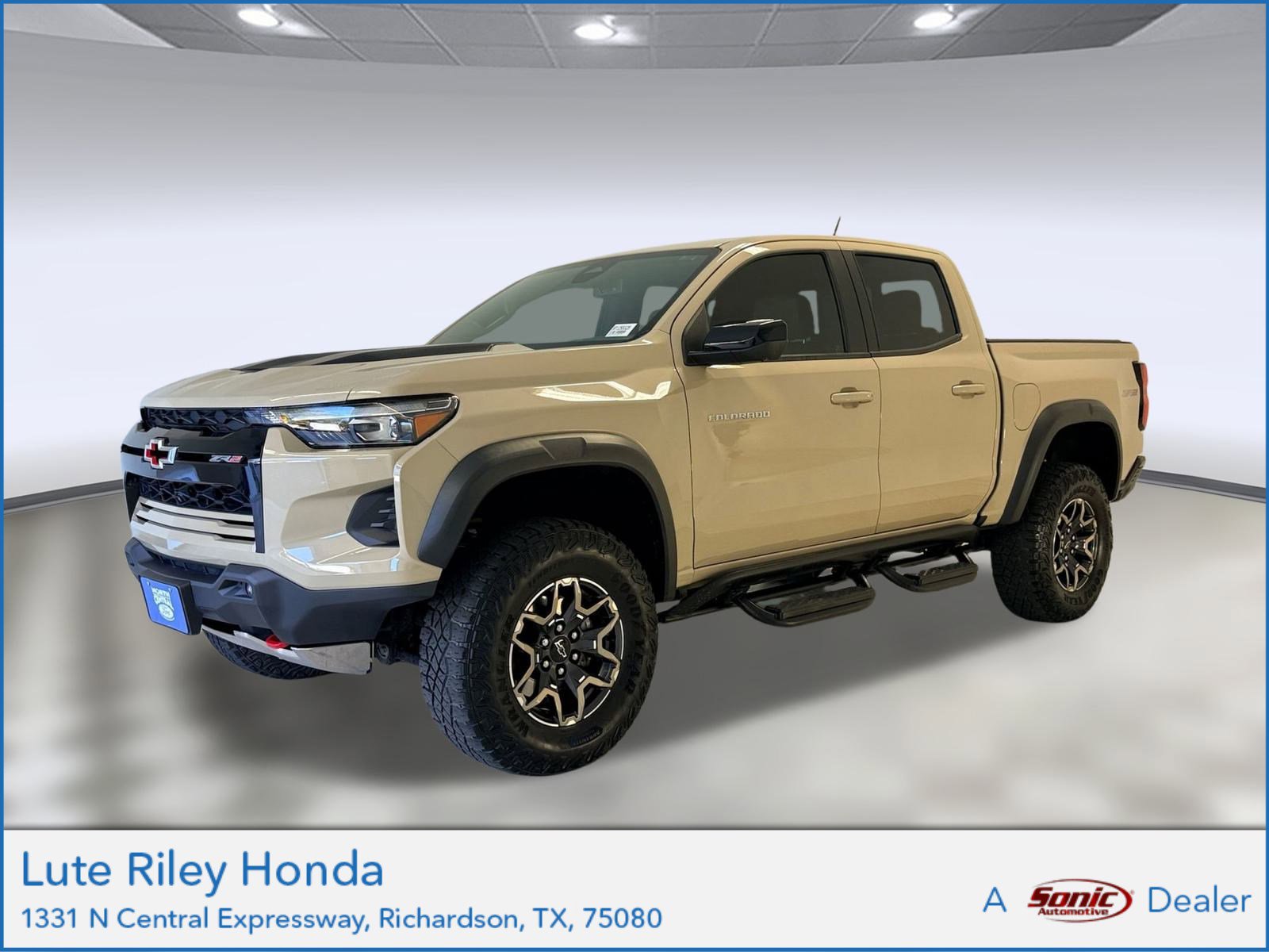 Used 2023 Chevrolet Colorado ZR2 w/ ZR2 Convenience Package III image 1