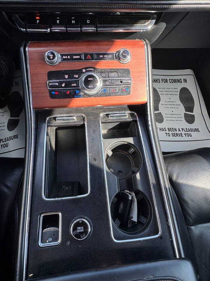 Used 2021 Lincoln Aviator Reserve w/ Equipment Group 210A AWD/4WD image 11