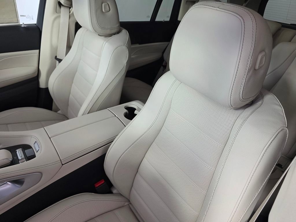 New 2026 Mercedes-Benz GLS 450 4MATIC image 19