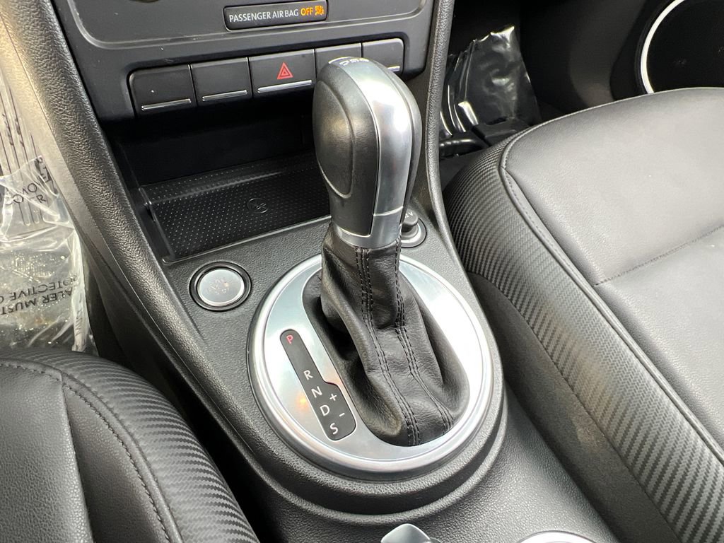 Used 2014 Volkswagen Beetle TDI image 26