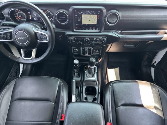 Used 2018 Jeep Wrangler Unlimited Sahara w/ Dual Top Group AWD/4WD image 19