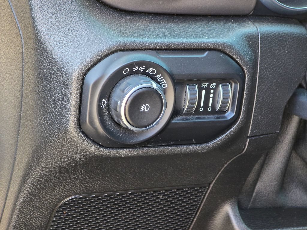 Used 2019 Jeep Wrangler Sport AWD/4WD image 38