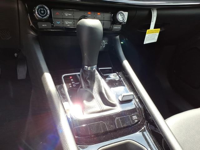 New 2026 Jeep Compass Latitude image 13