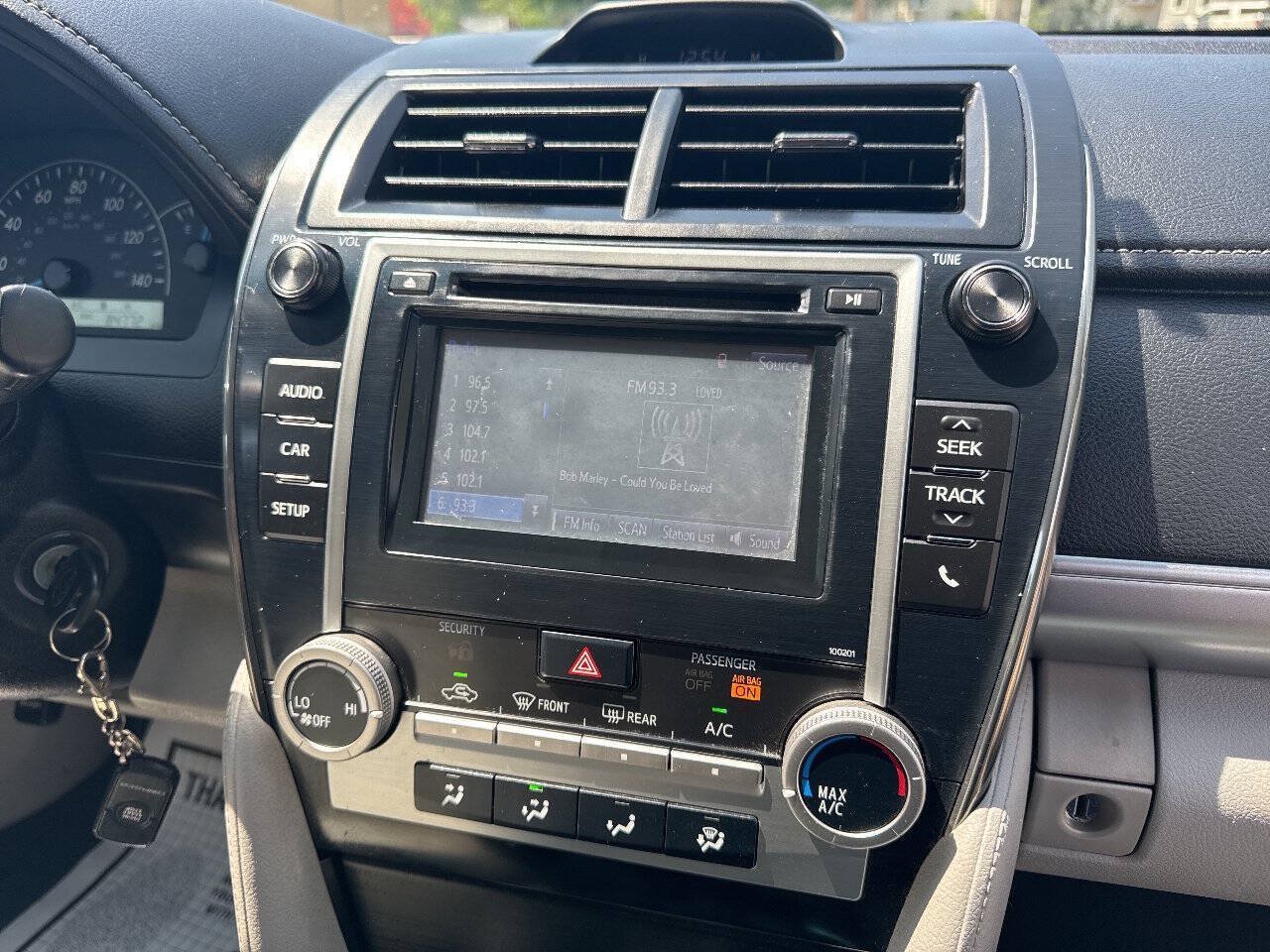 Used 2014 Toyota Camry FWD image 7
