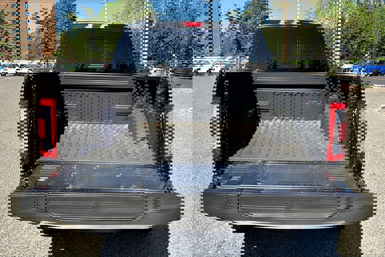 Used 2023 Ford F150 Lariat w/ Equipment Group 502A High image 30