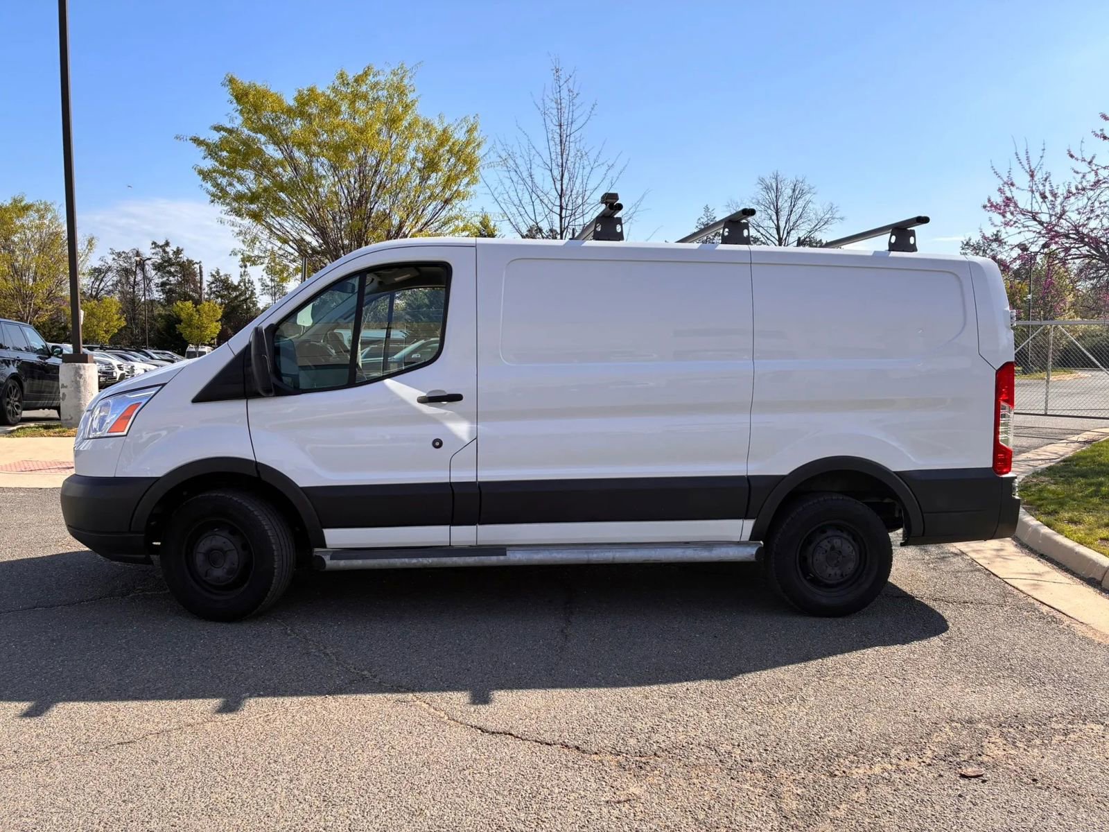 Used 2018 Ford Transit 250 130 Low Roof w/ Exterior Upgrade Package image 3