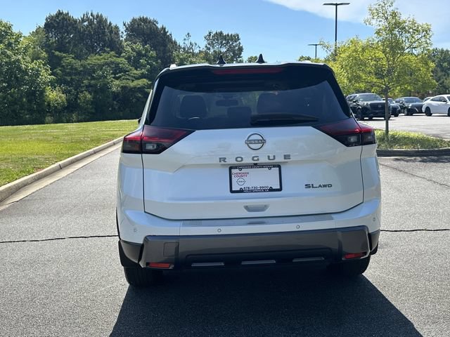 Certified 2025 Nissan Rogue SL w/ Tech Package AWD/4WD image 8