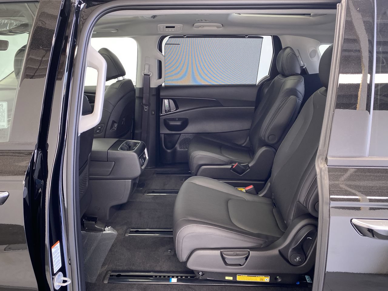 New 2027 Kia Carnival SX w/ Dark Edition Package FWD image 34