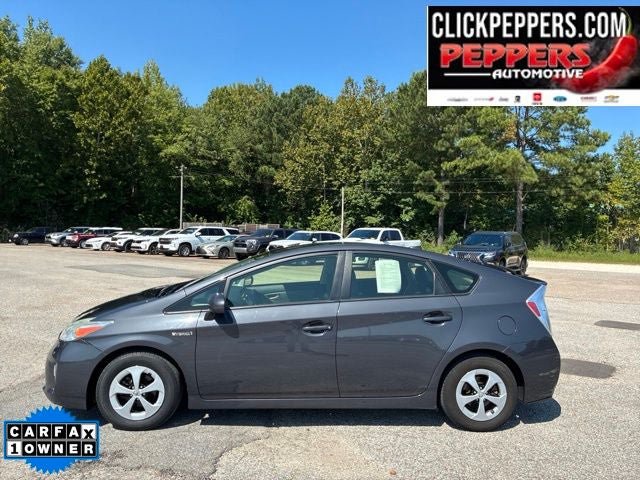 Used 2015 Toyota Prius Four FWD image 3