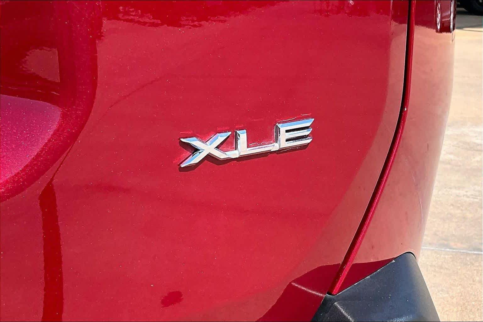 Used 2026 Toyota RAV4 XLE Premium FWD image 10