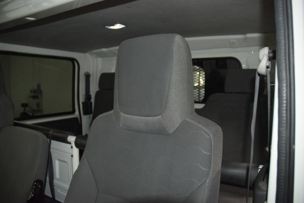 Used 2025 Chevrolet Low Cab Forward 5500XD RWD image 27