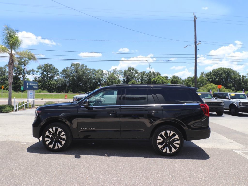 New 2027 Ford Expedition Platinum w/ Driver's Package RWD image 9