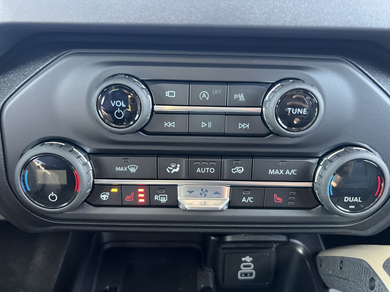 New 2026 Ford Bronco Badlands AWD/4WD image 20