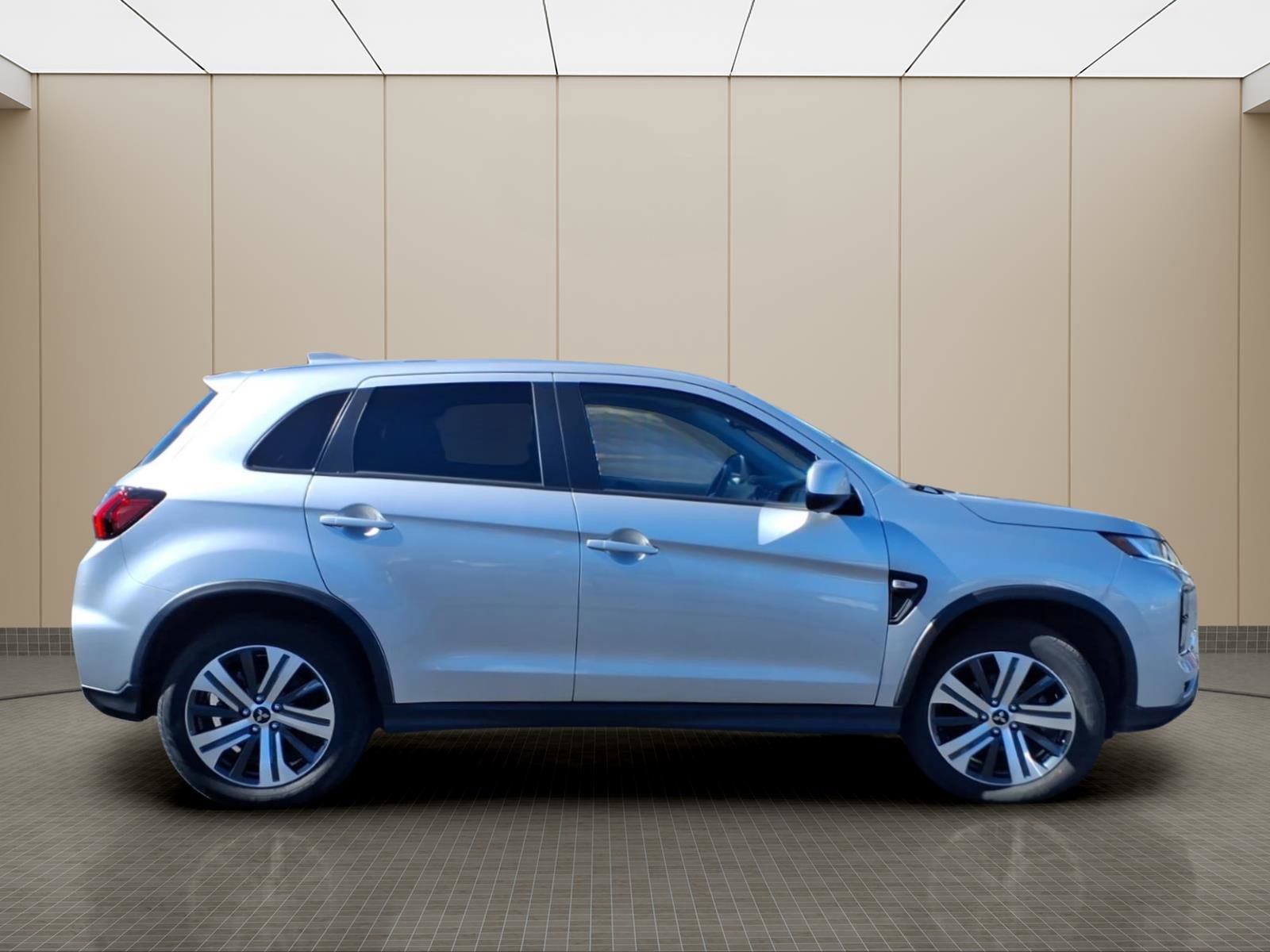 Used 2024 Mitsubishi Outlander Sport ES image 5