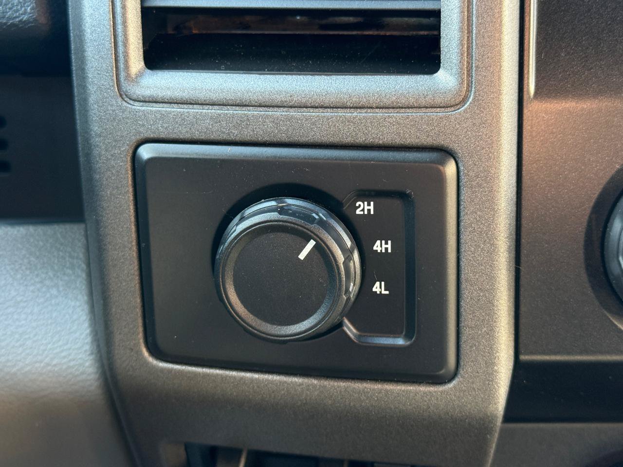Used 2021 Ford F350 XL w/ Power Equipment Group AWD/4WD image 19