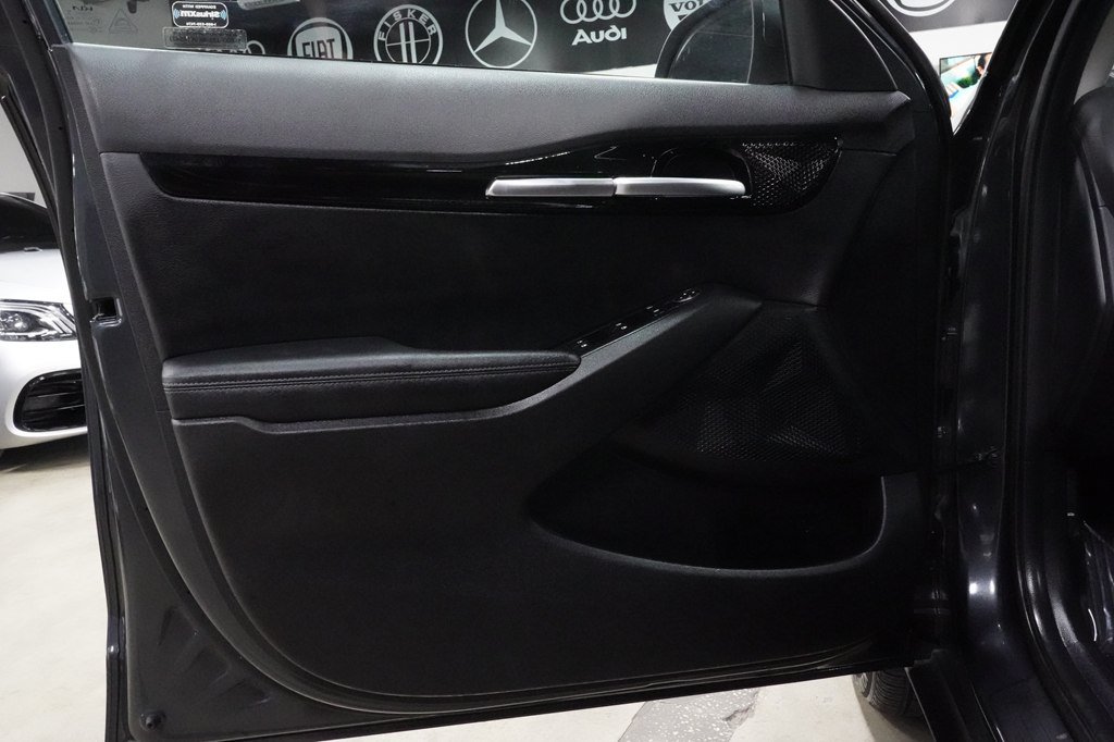 Used 2025 Kia Seltos EX w/ EX Sunroof Package FWD image 9