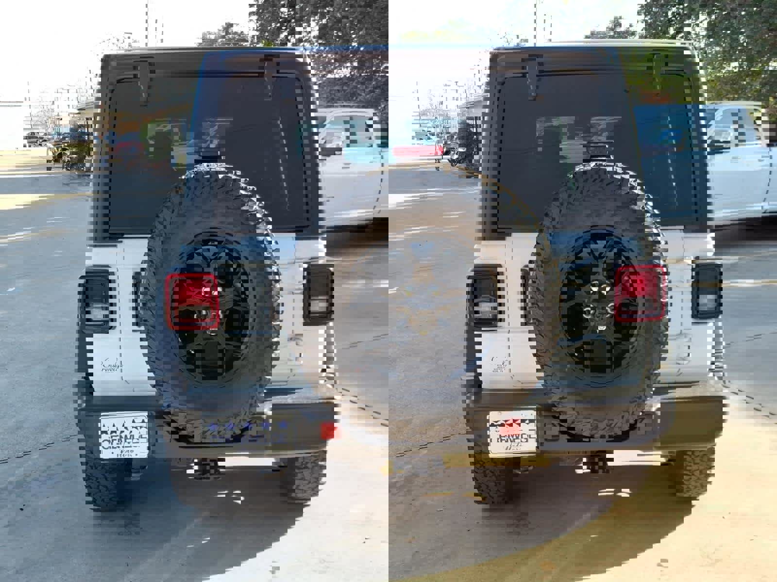 Used 2024 Jeep Wrangler Willys image 24