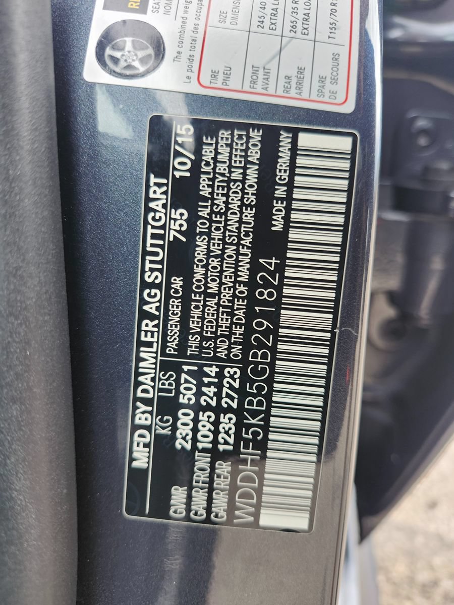 Used 2016 Mercedes-Benz E 350 Sedan w/ Premium Package image 32