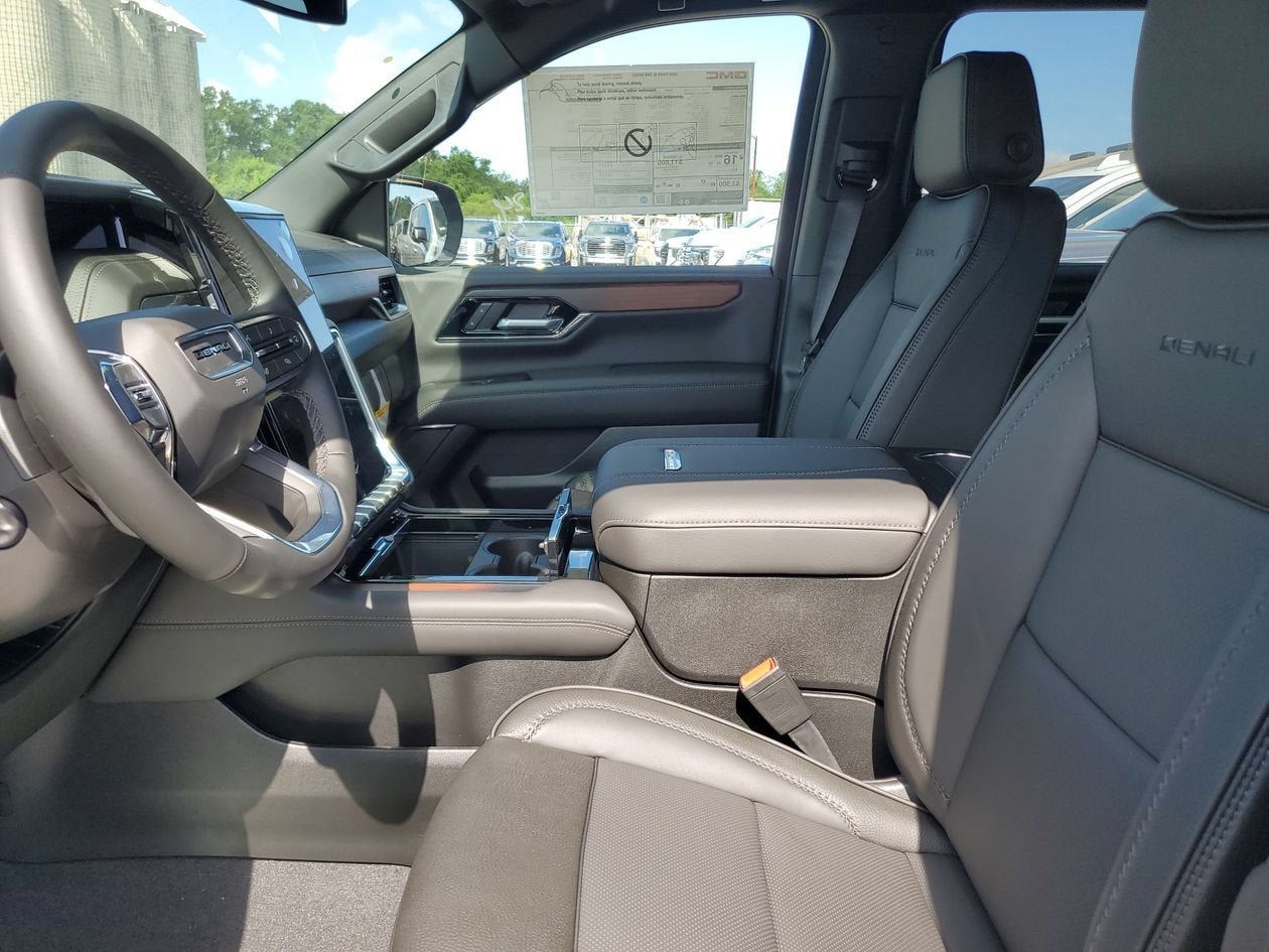 New 2026 GMC Yukon XL Denali RWD image 19