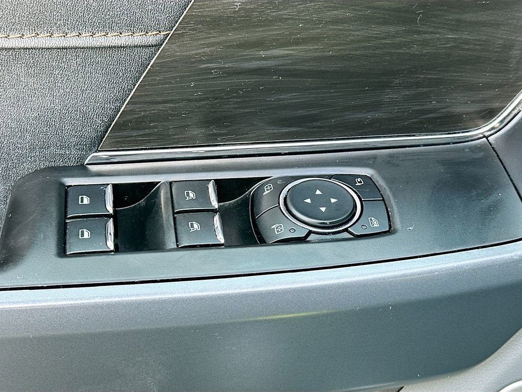 Used 2024 Ford F150 Lariat image 17