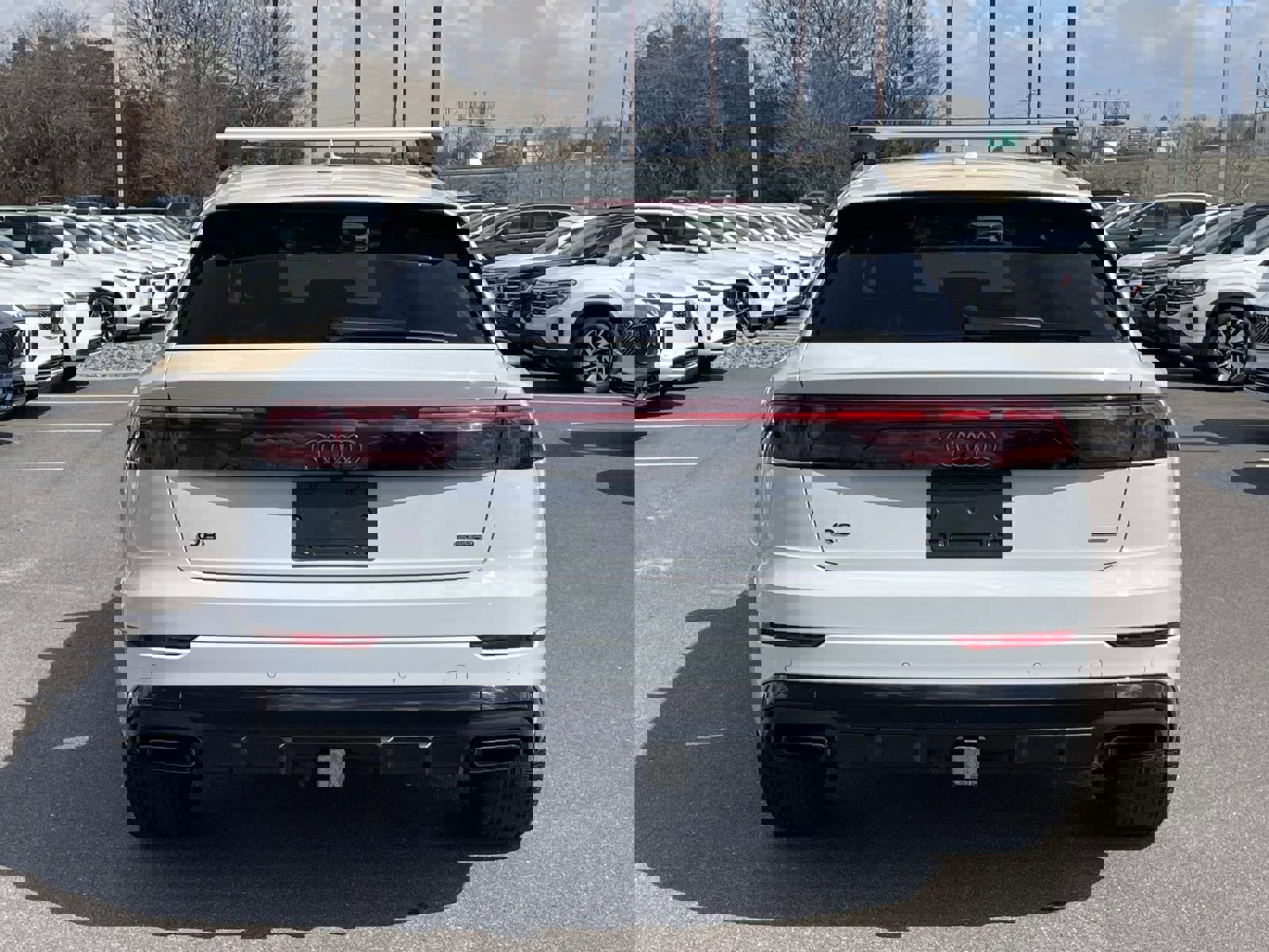 Used 2025 Audi Q8 Premium Plus image 6