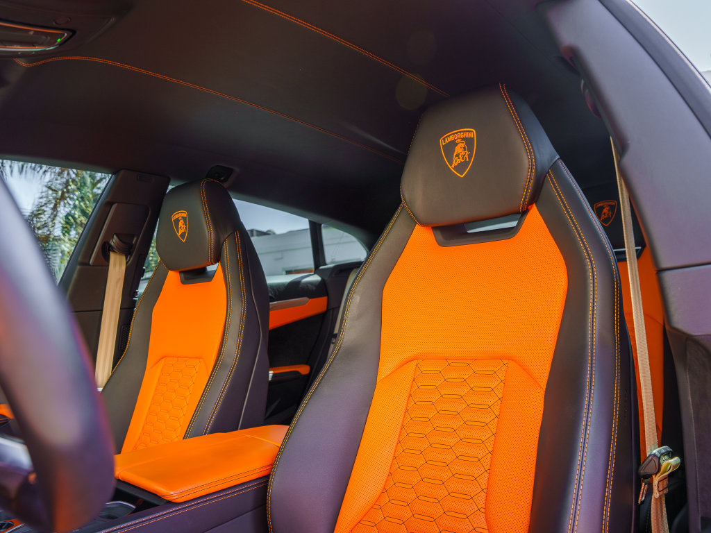 Used 2022 Lamborghini Urus AWD/4WD image 16