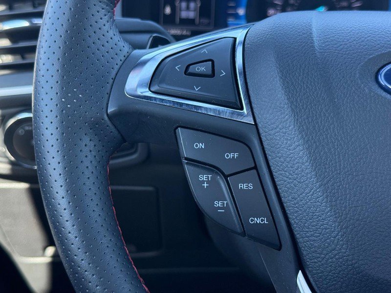 Certified 2024 Ford Edge ST-Line w/ Class II Trailer Tow Package image 19