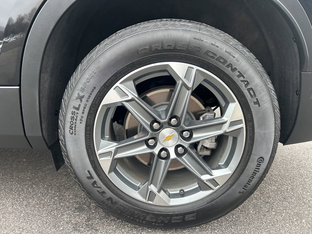 Used 2025 Chevrolet Blazer LT image 40